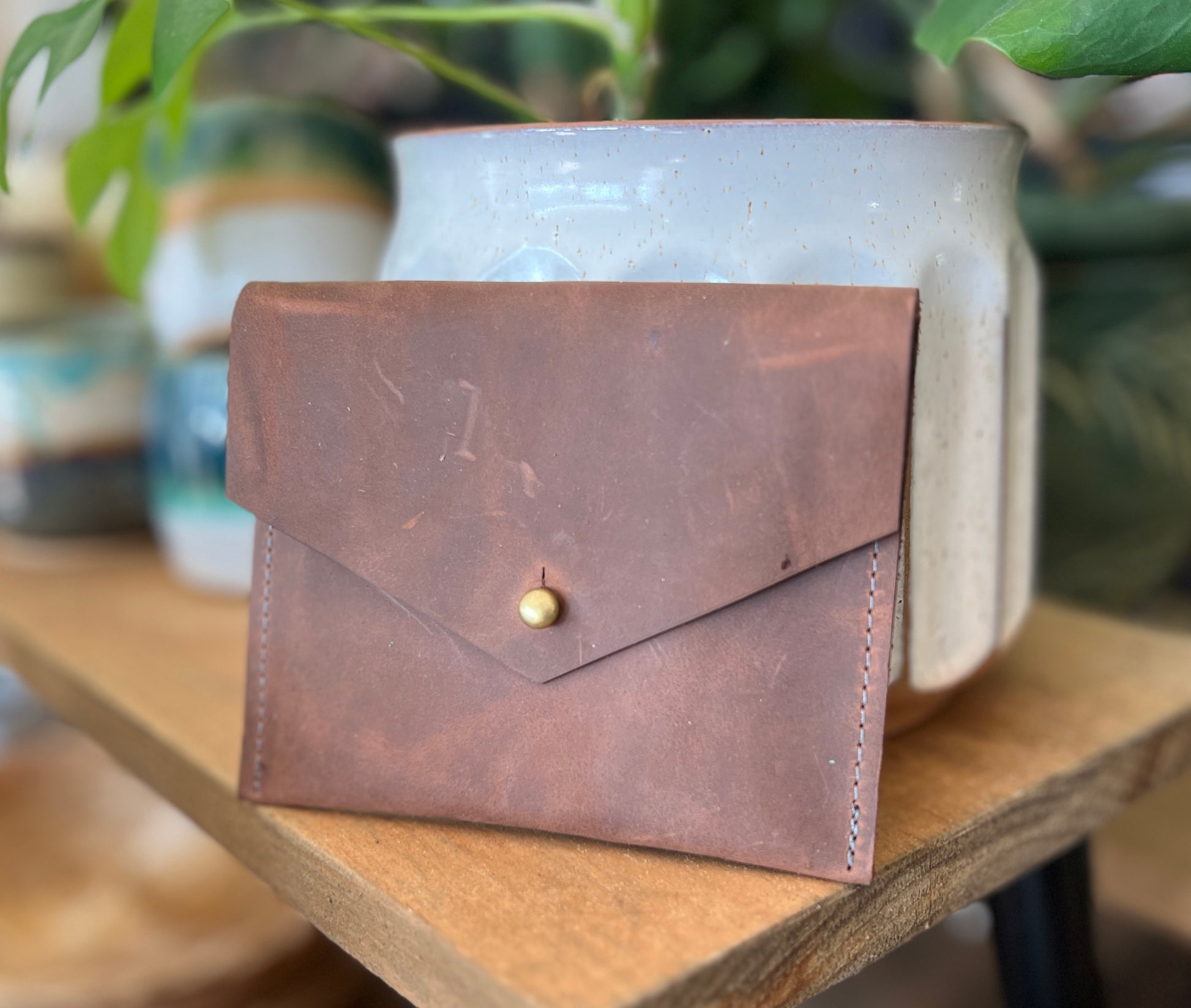 Minimalist leather cardholder wallet