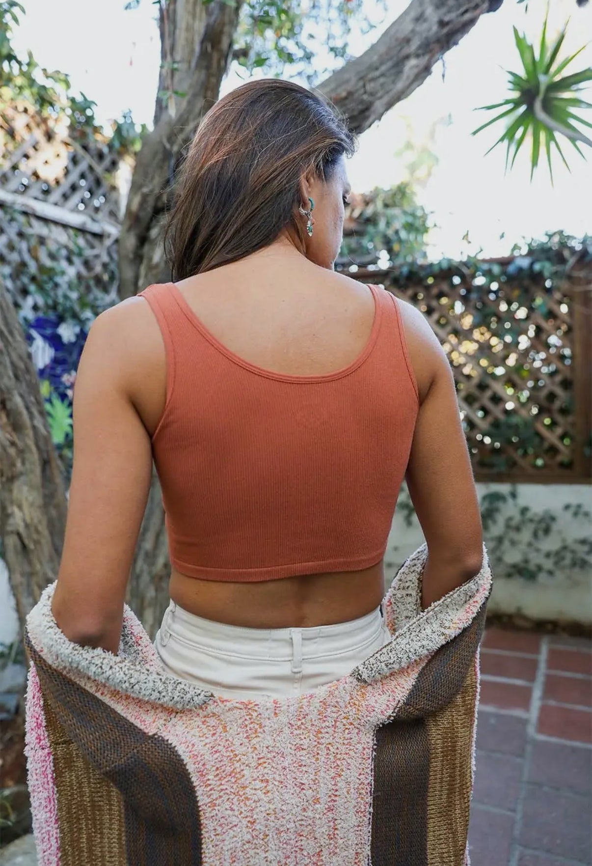 Brami- ribbed hook eye brami