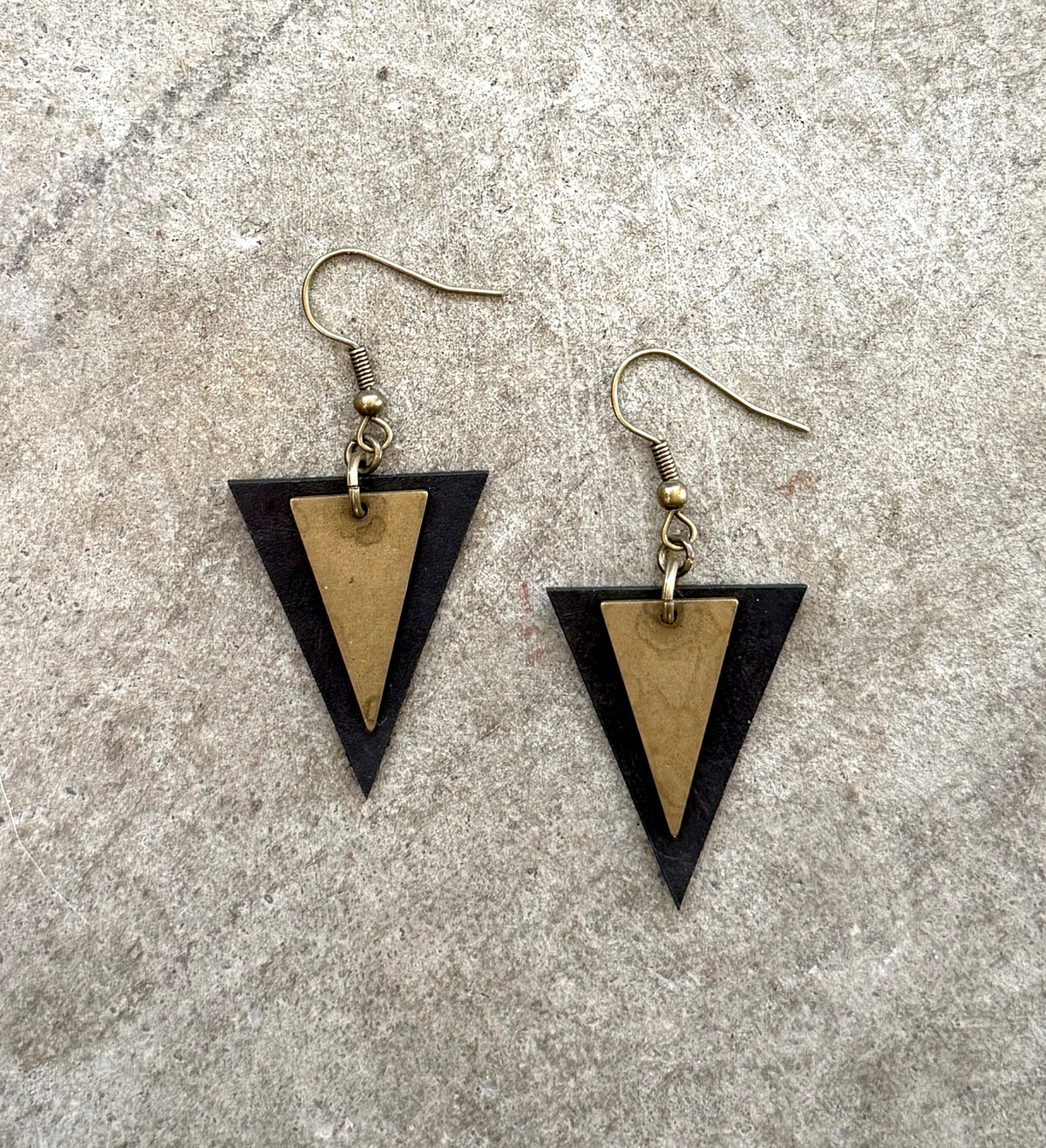 Yucca - Leather and brass geo Earring