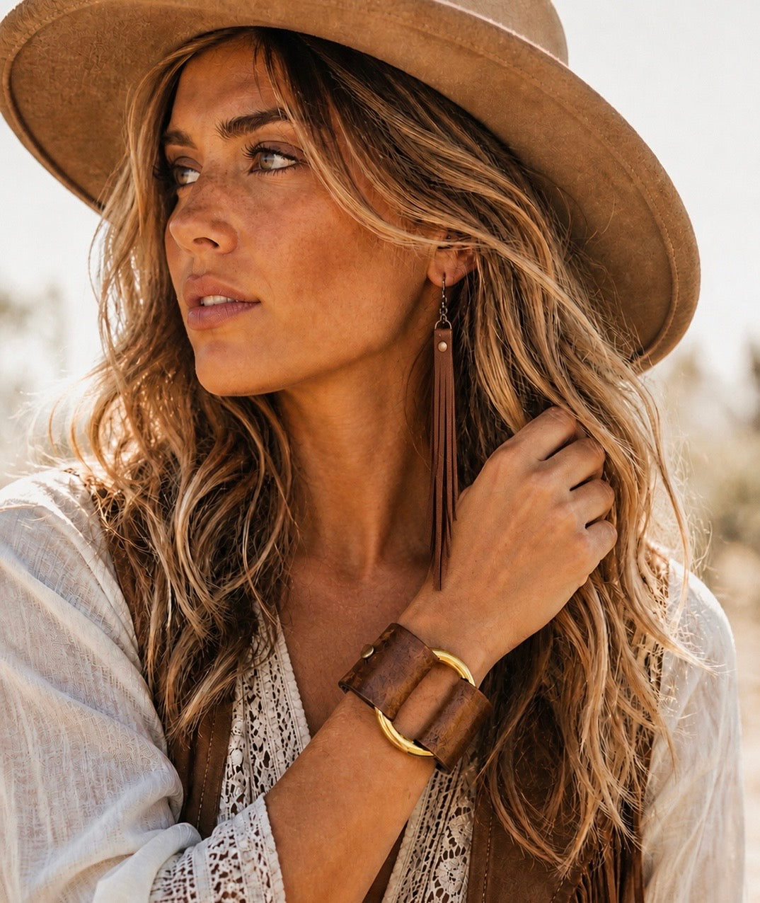 Mesa Wide - Brass Ring Leather Cuff