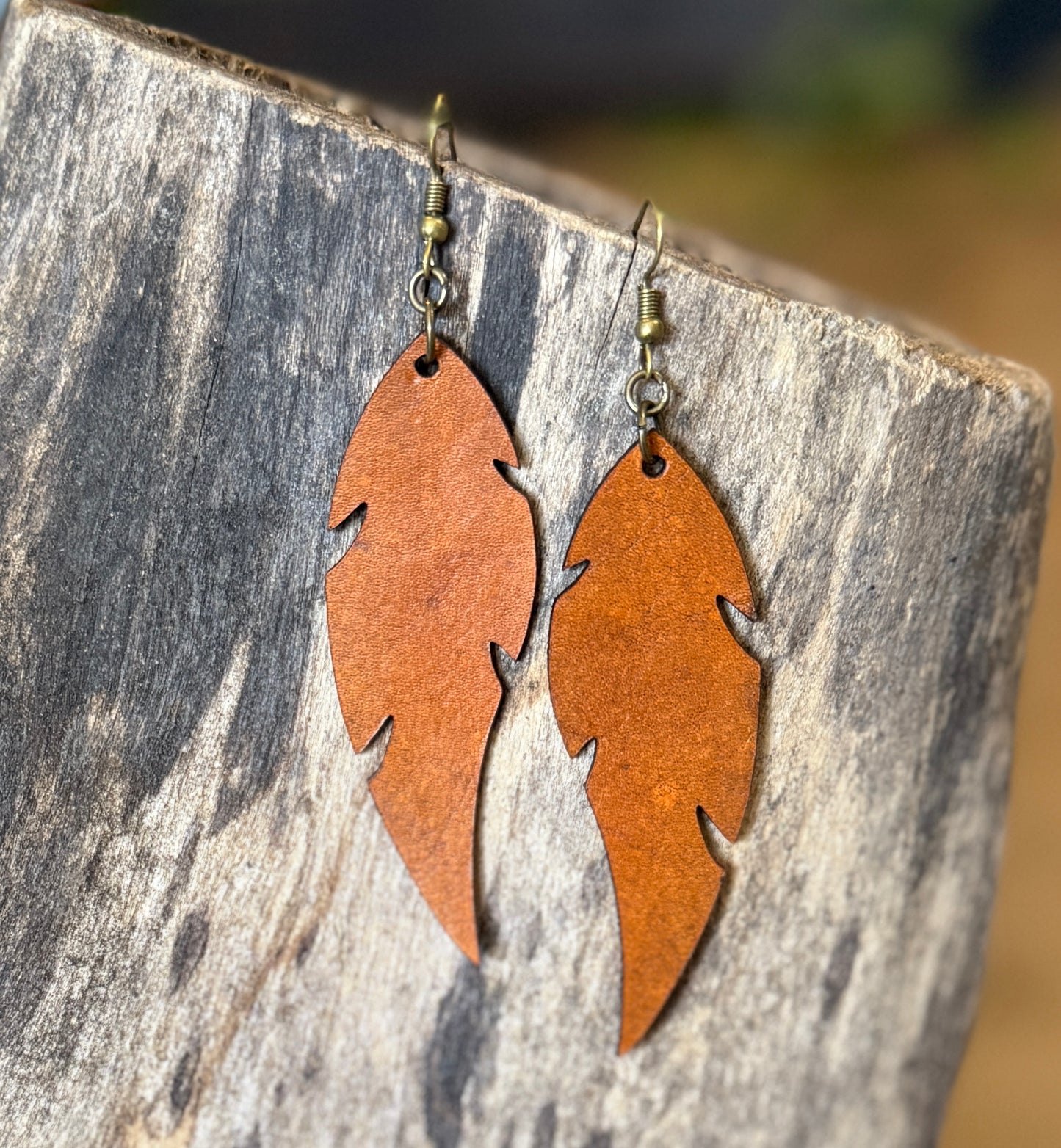 AK Feather Earring simple