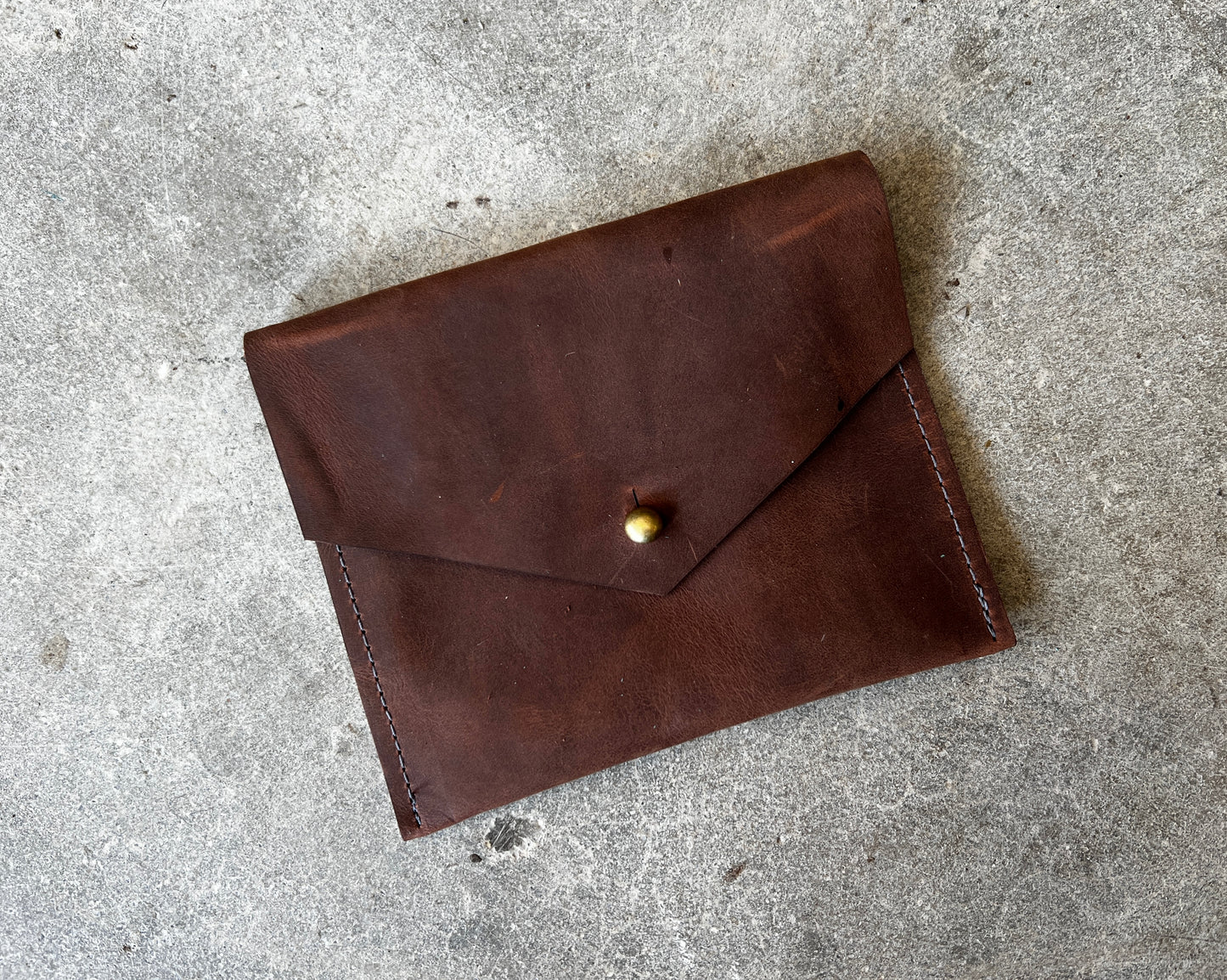 AK Solid Leather Pouch