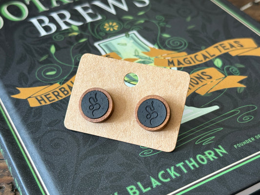 Leather And Wood serpent studs